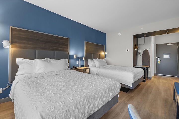 Room 20 of 39