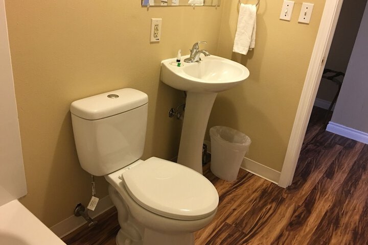 Room 6 of 21
