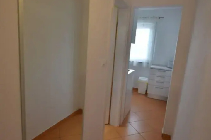 Room 5 of 14