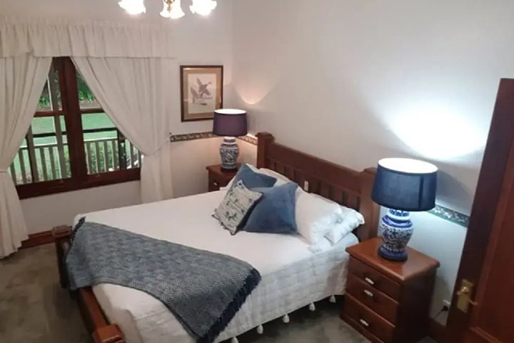 Room 3 of 9