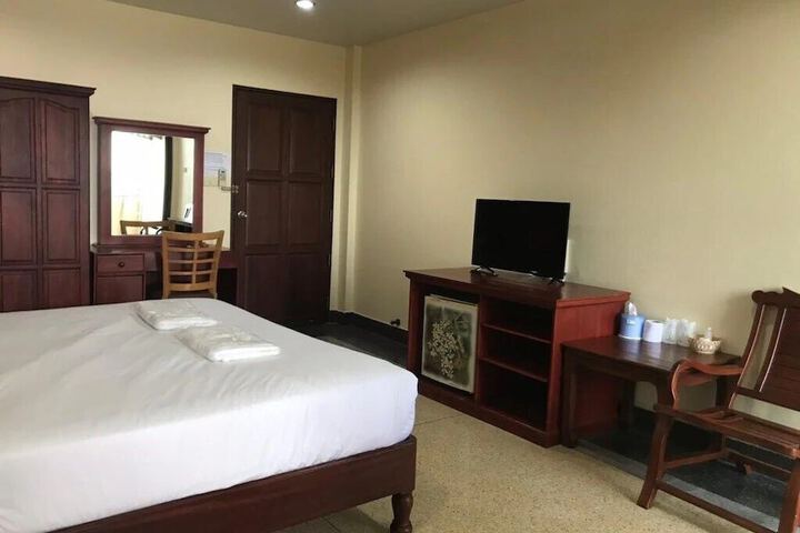 Room 26 of 108