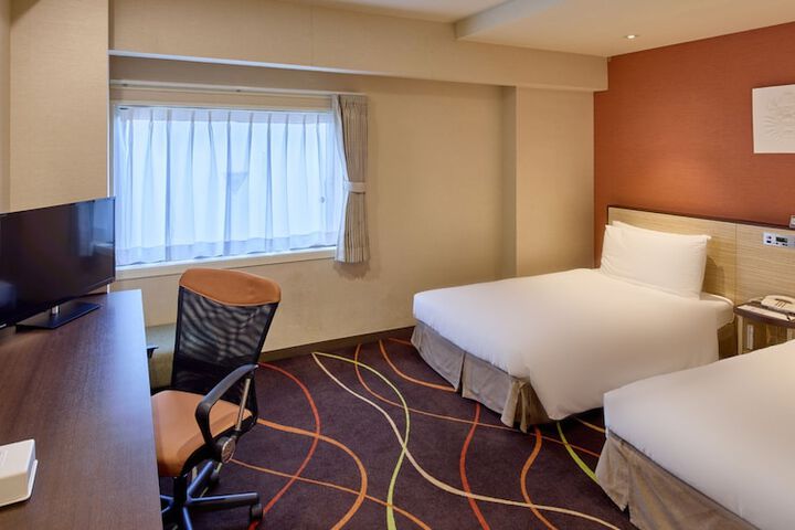 Room 20 of 145