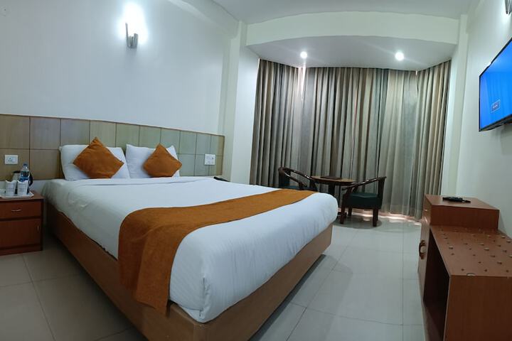 Room 16 of 99