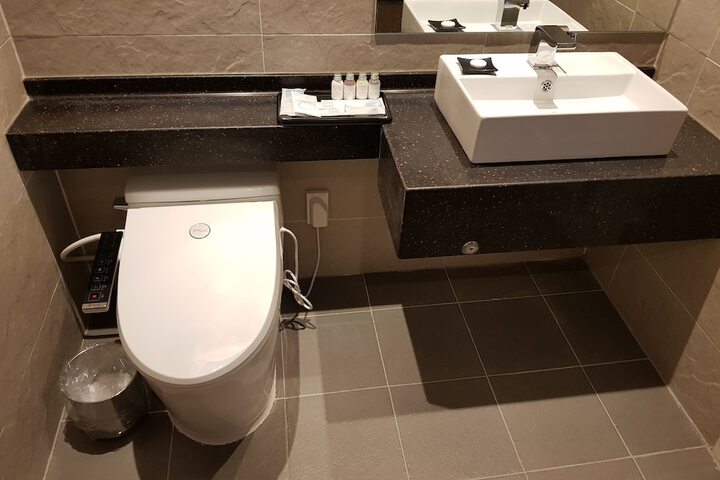 Room 49 of 69