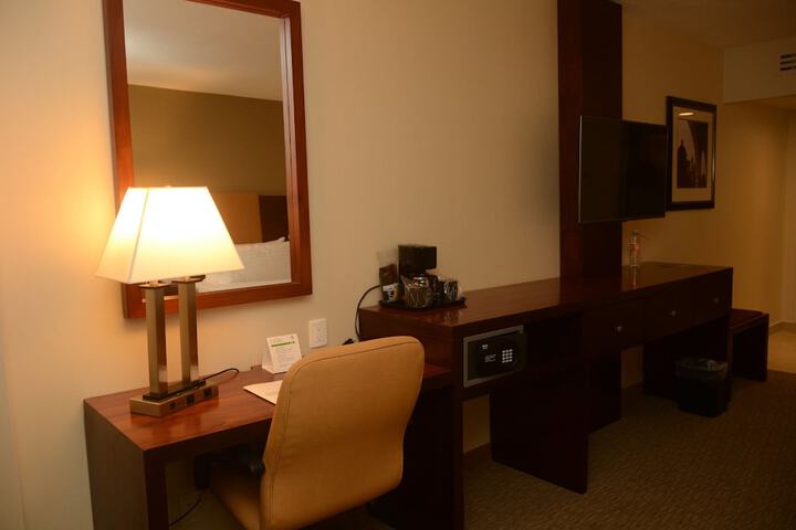 Room 9 of 111