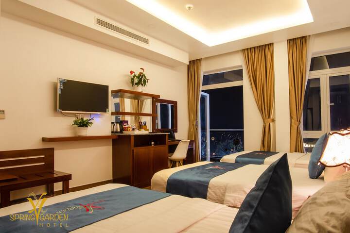 Room 7 of 30