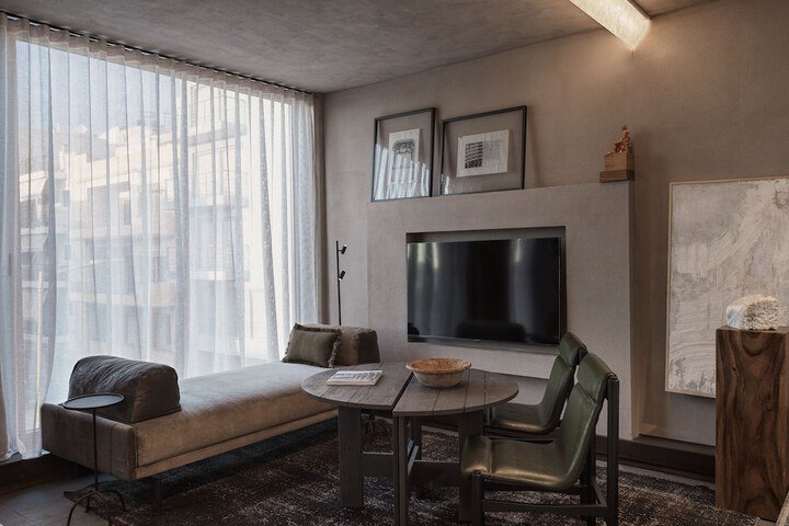 Room 7 of 75
