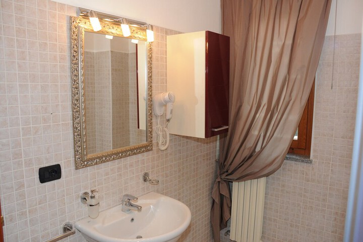 Room 14 of 20