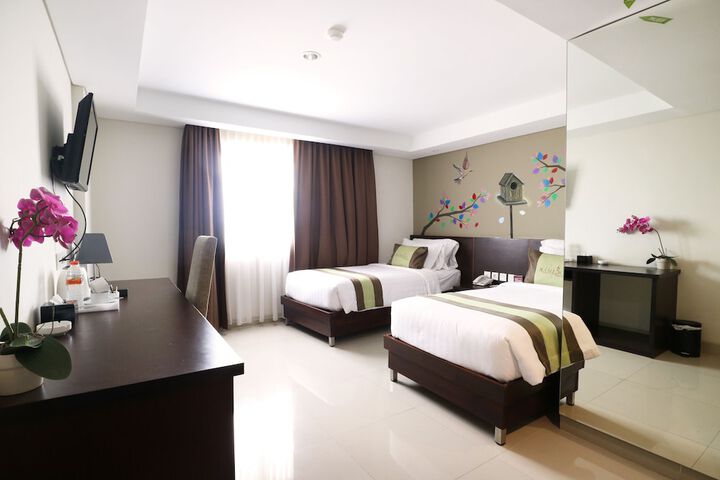Room 8 of 31