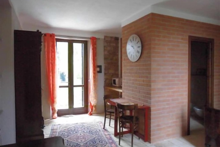 Room 18 of 50