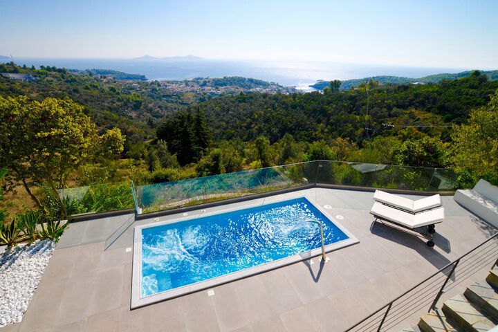 Pool 18 of 36