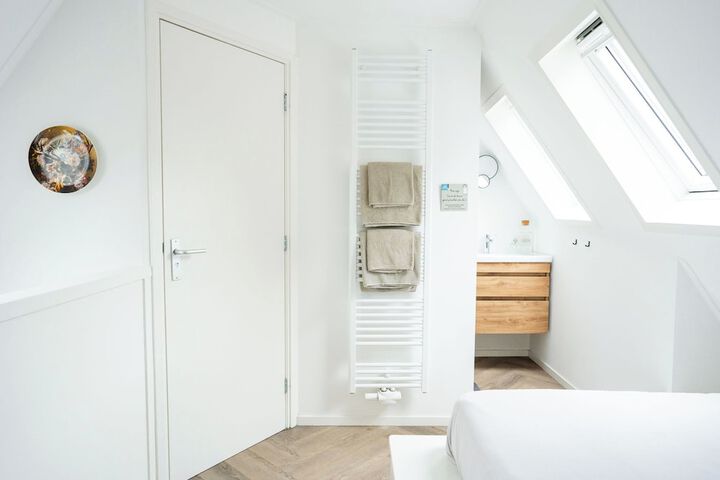 Room 40 of 50