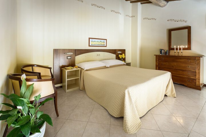 Room 10 of 54