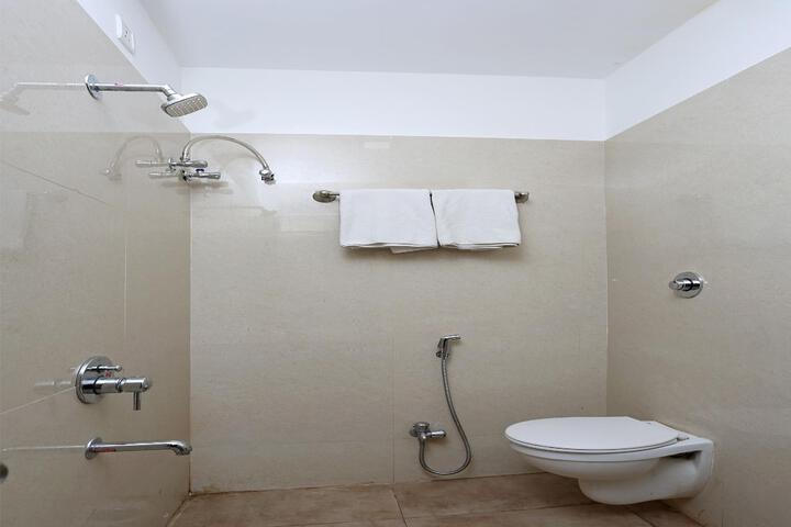 Oyo 8173 Hotel Singh Palace