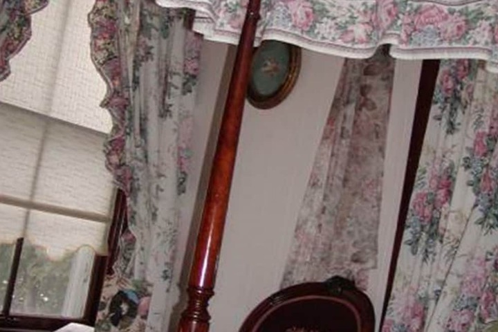 Room 2 of 22