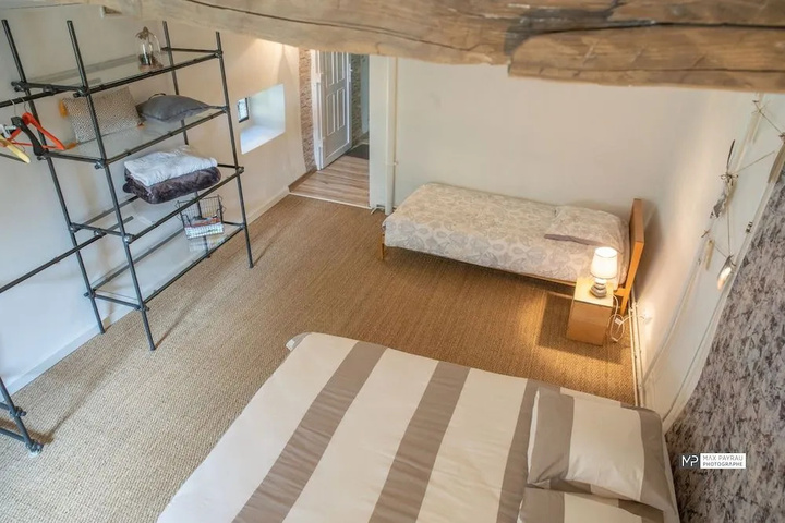 Room 2 of 21
