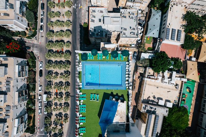 Pool 46 of 88
