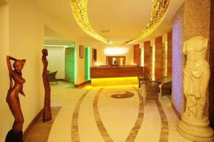 Hotel Interior 18 of 40