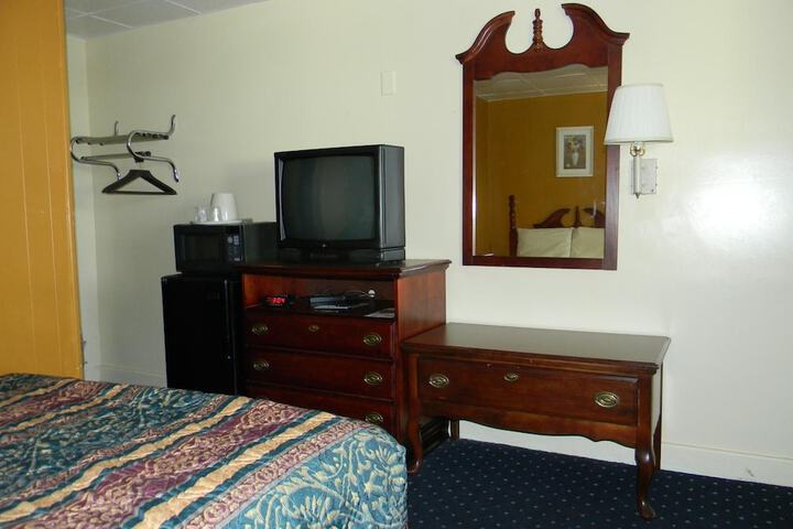 Room 12 of 21