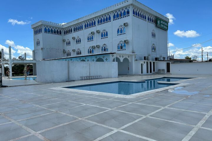 Pool 50 of 74