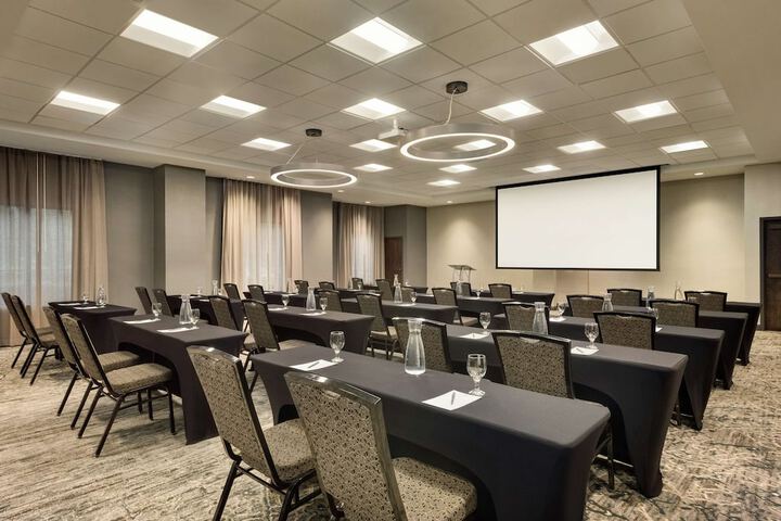 Meeting facility