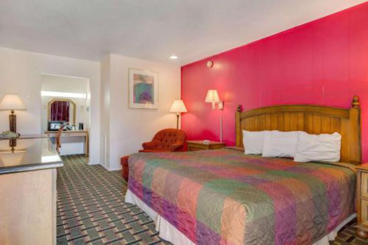 Room 12 of 49