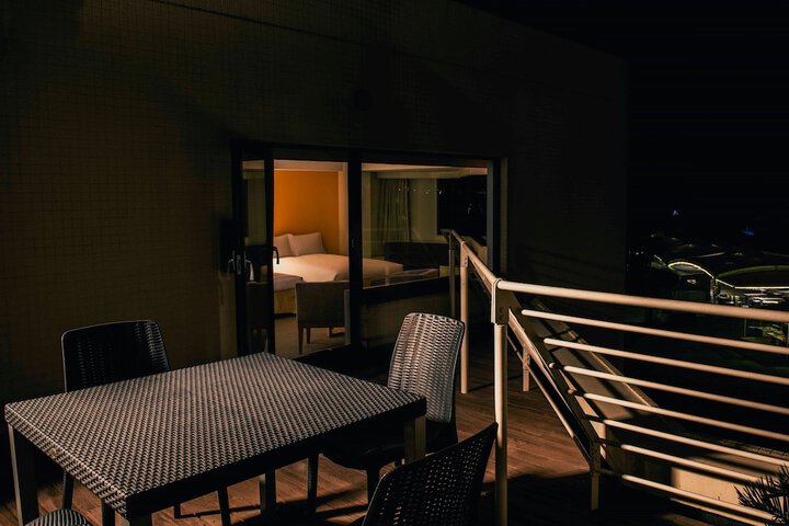 Room 26 of 174