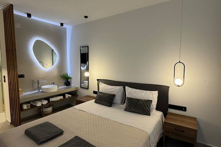 Hotel 113 of 121