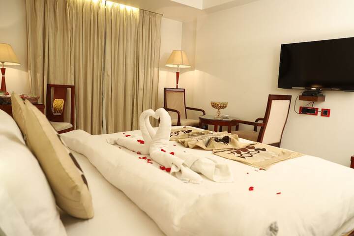 Room 13 of 39