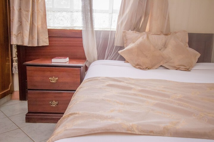 Room 12 of 68