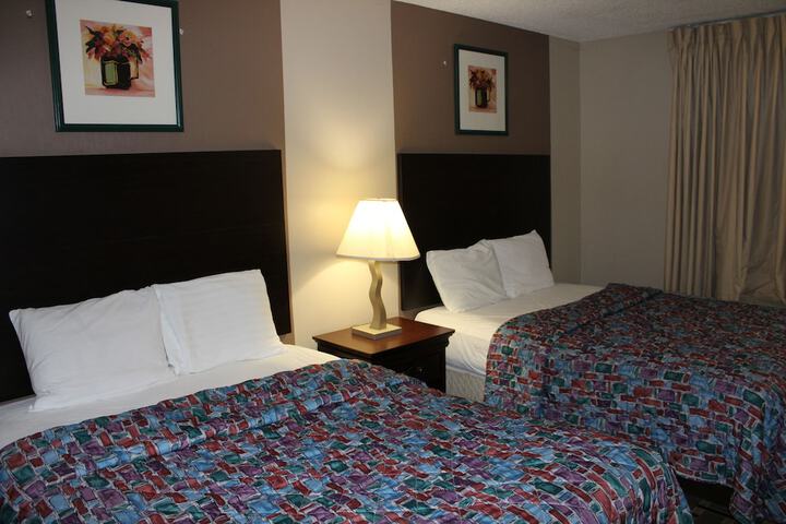 2 Double Beds (8 of 27)