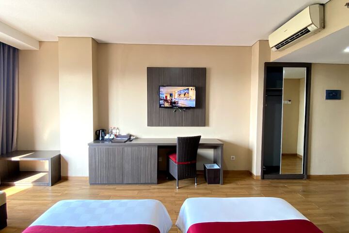 Room 18 of 39