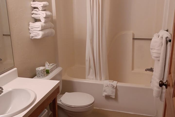 Room 30 of 38