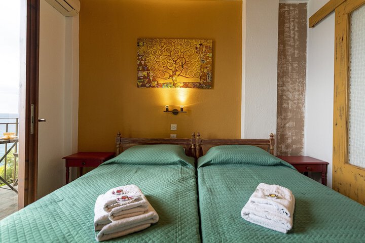 Room 10 of 55