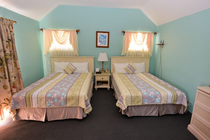 Room 18 of 77