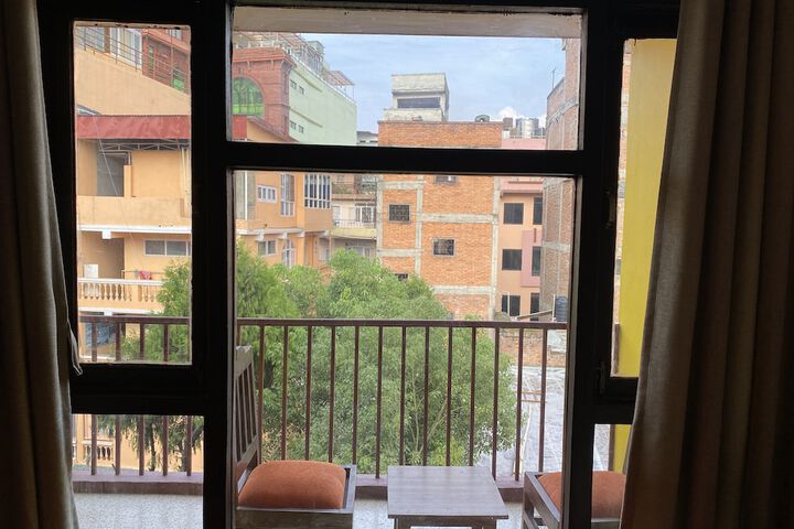 Room 100 of 127