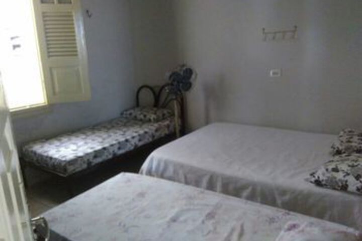 Room 83 of 189