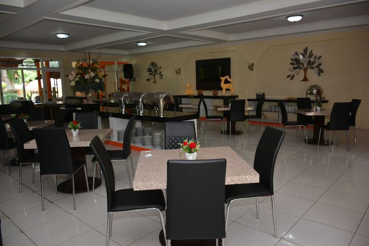 Dining 97 of 122