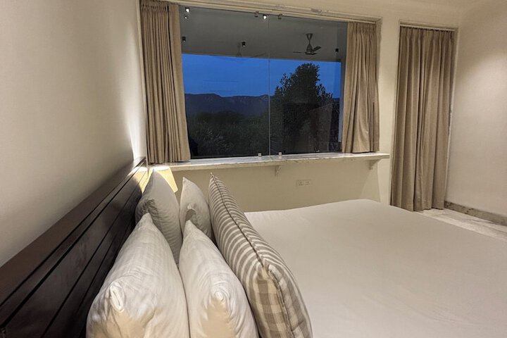 Room 15 of 113
