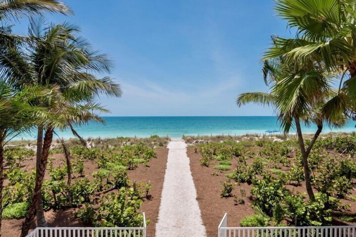 Beach 60 of 66