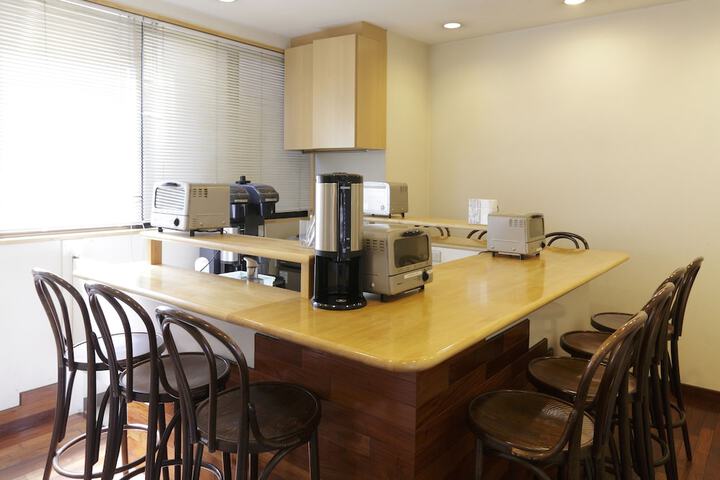 Breakfast/Coffee Service 22 of 24