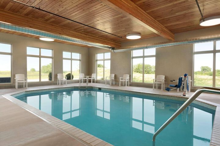 Hotel Pool