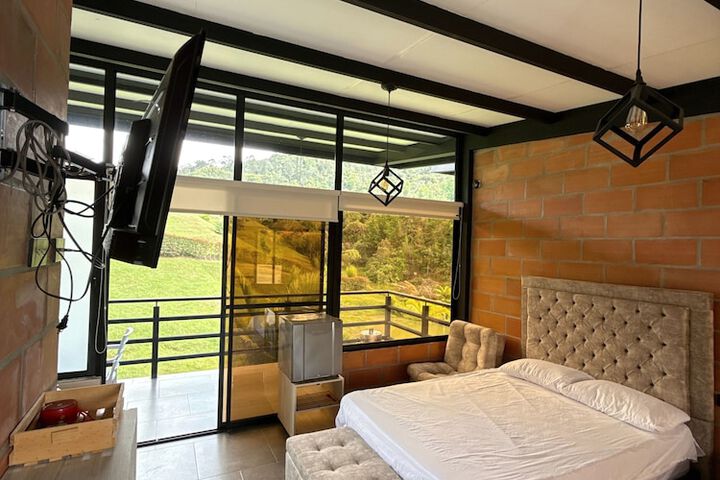 Room 4 of 21