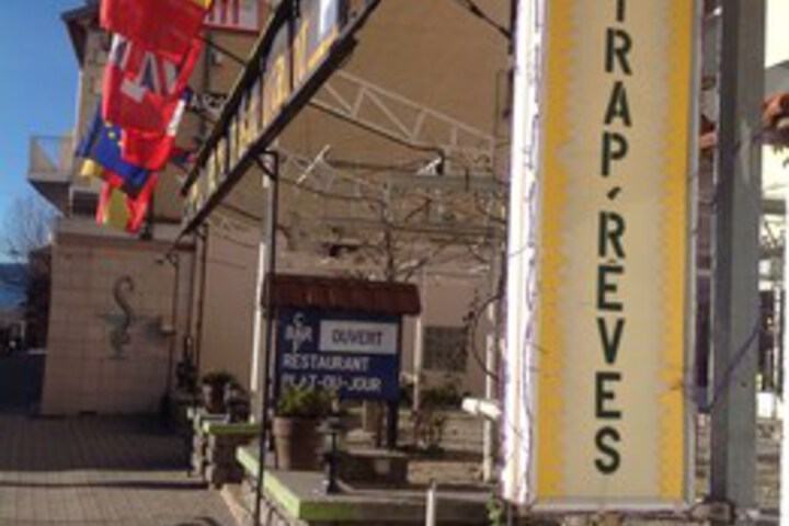 Hotel 8 of 13