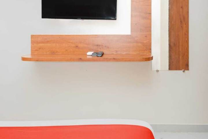 Room 27 of 42