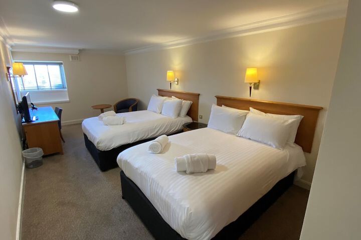 Room 13 of 63