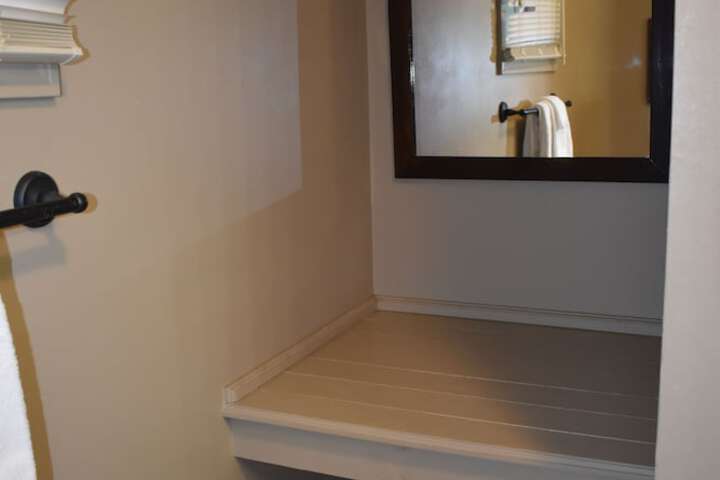 Room 55 of 94