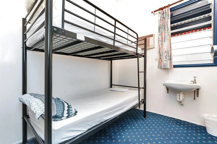Room 3 of 11