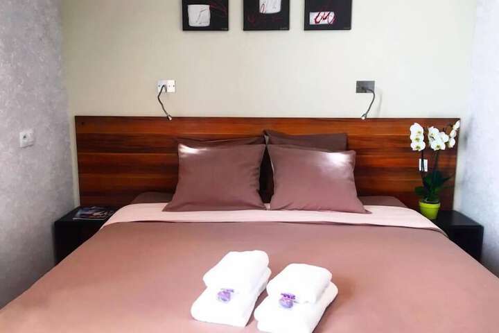 Room 6 of 26