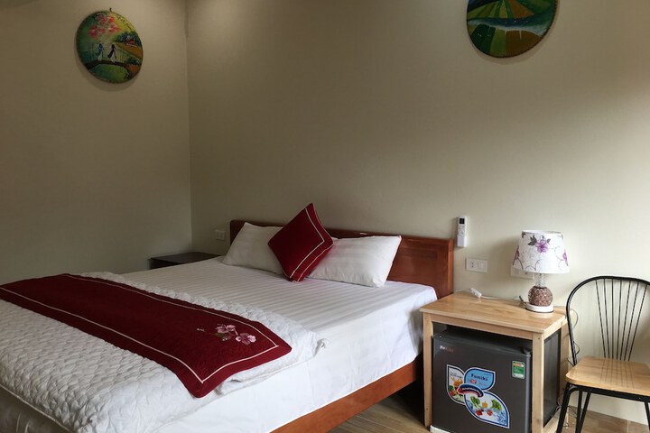 Room 25 of 104